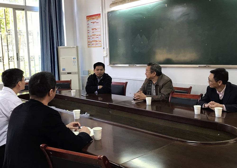 经管系与曲江区团委共推校政合作上新台阶 .jpg 经管系与曲江区团委共推校政合作上新台阶 .jpg