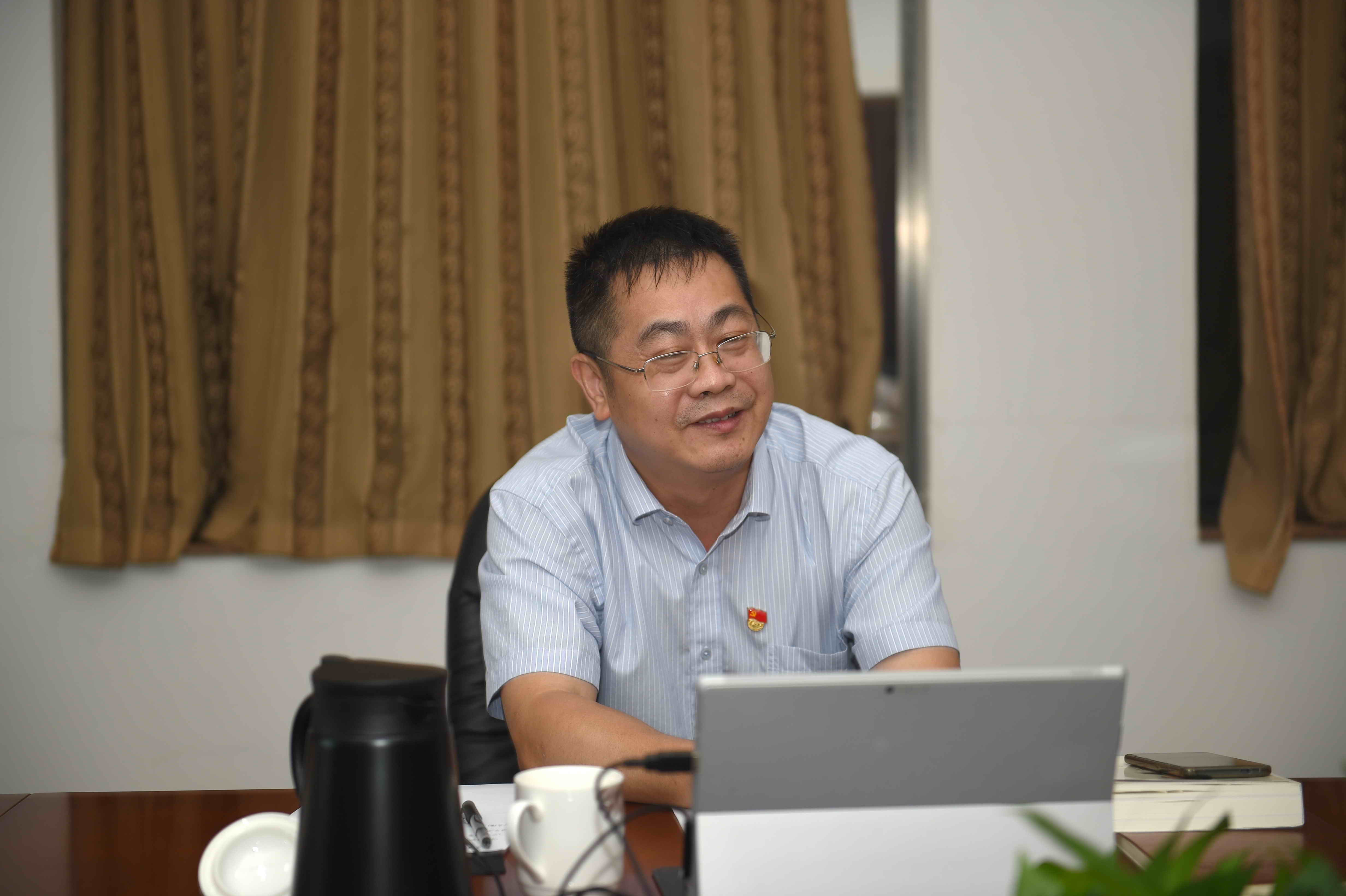 002 DSC_8715.jpg 002 DSC_8715.jpg