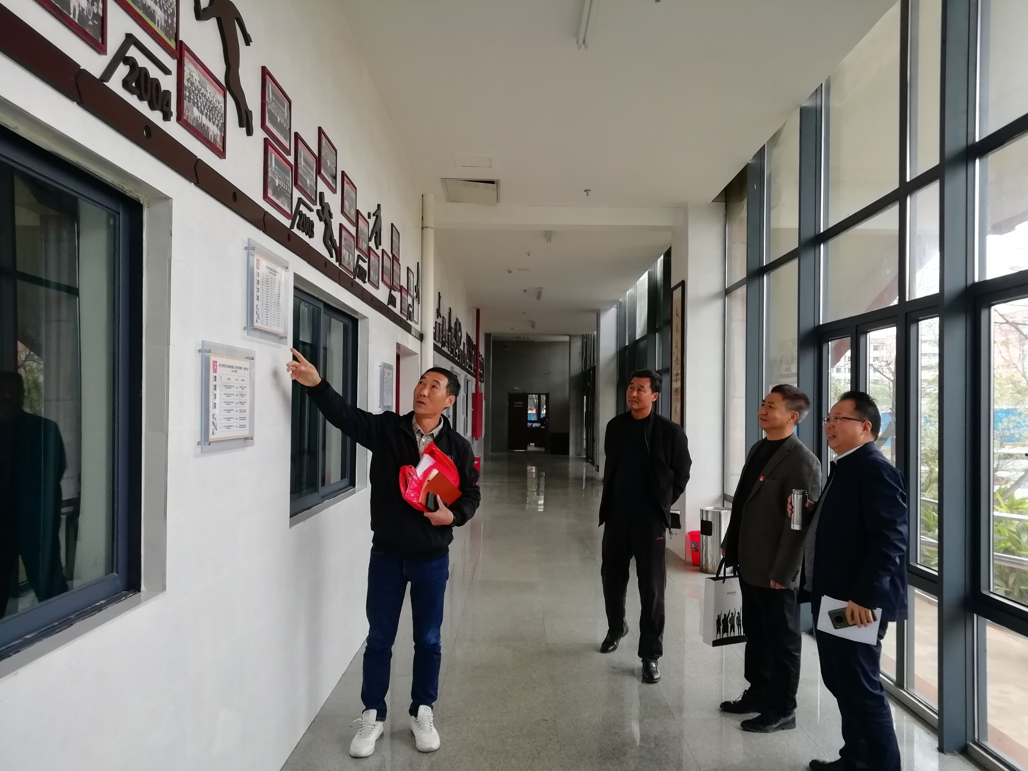 C:\Users\gdsspt\Desktop\电气工程学院赴韶关学院开展党建“双创”工作调研交流——改\3.jpg C:\Users\gdsspt\Desktop\电气工程学院赴韶关学院开展党建“双创”工作调研交流——改\3.jpg