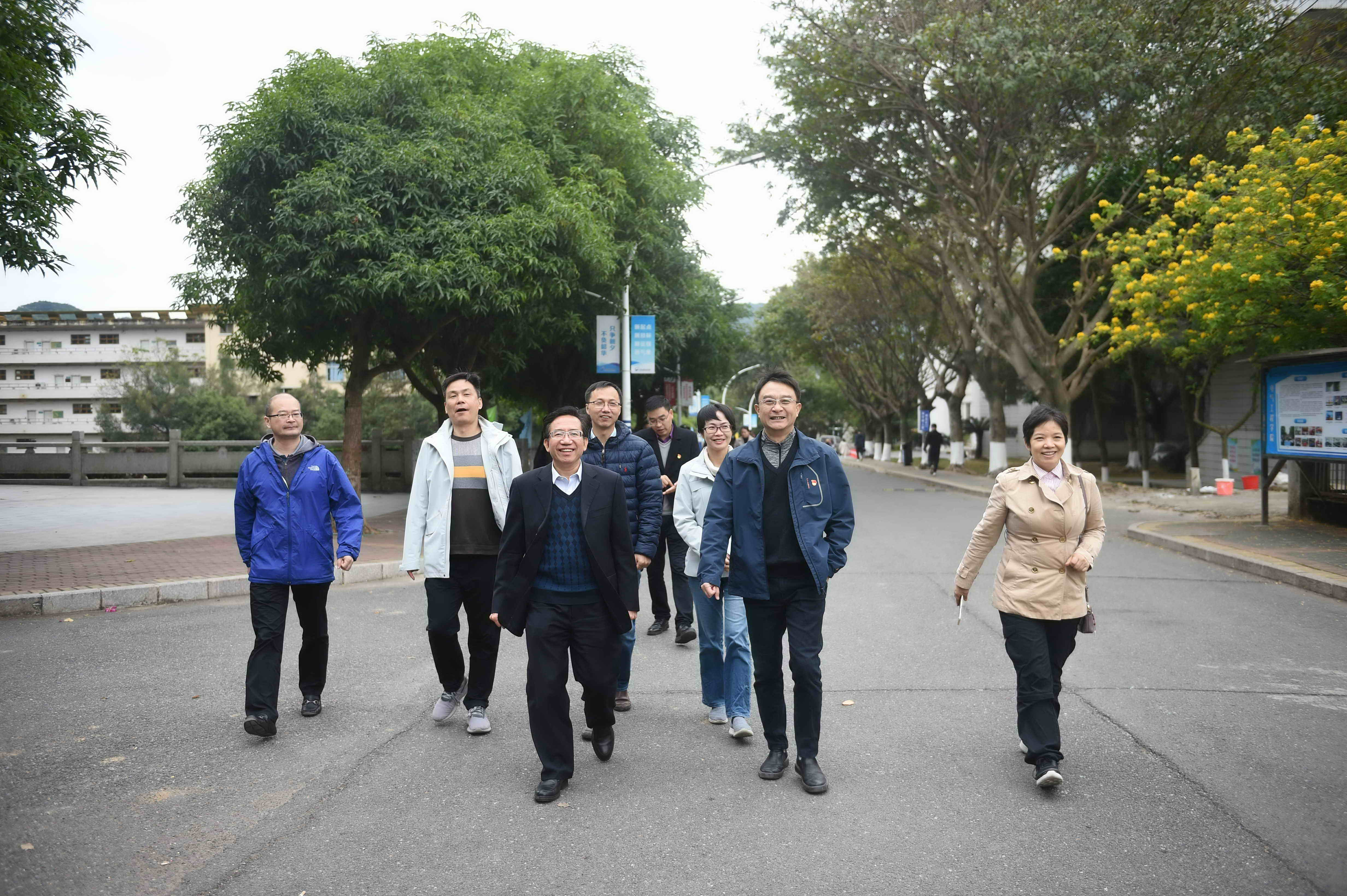 C:\Users\gdsspt\Desktop\2020年11月28日 暨南大学统战部部长庄汉文一行莅临我校考察调研 新闻图片 拍摄:刘静\002 DSC_6582.jpg C:\Users\gdsspt\Desktop\2020年11月28日 暨南大学统战部部长庄汉文一行莅临我校考察调研 新闻图片 拍摄:刘静\002 DSC_6582.jpg