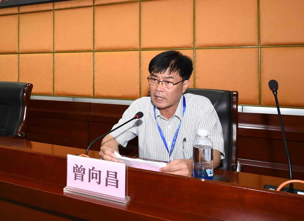 D:\网络新闻\1月网络新闻\2018年6月15日 学院干部大会  拍摄：张少丰\2018年6月15日 学院干部大会 精选 拍摄：张少丰\DSC_8159 A.jpg