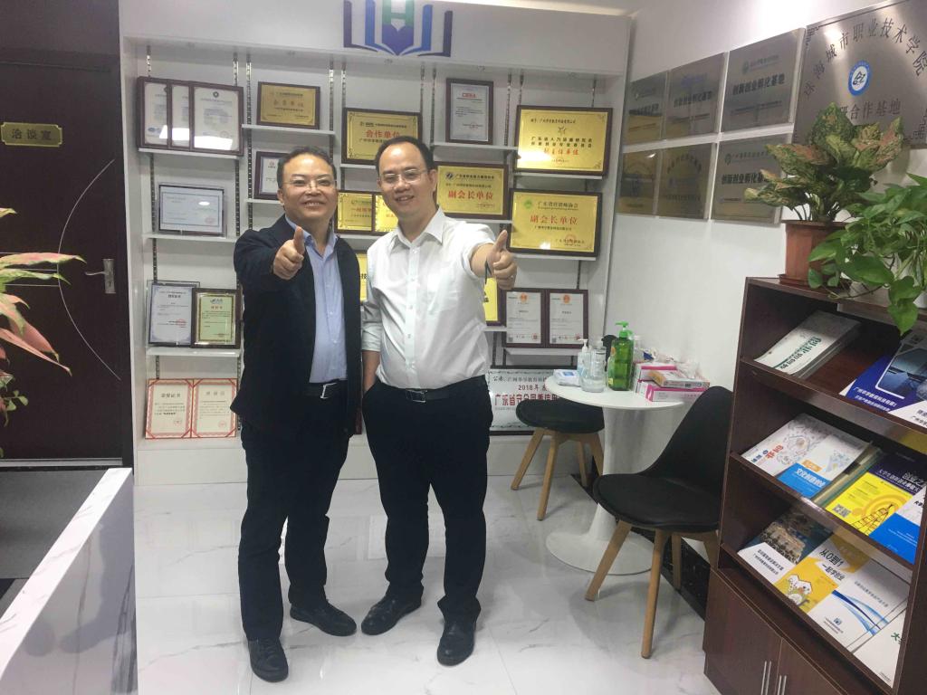 图片4.jpg 图片4.jpg