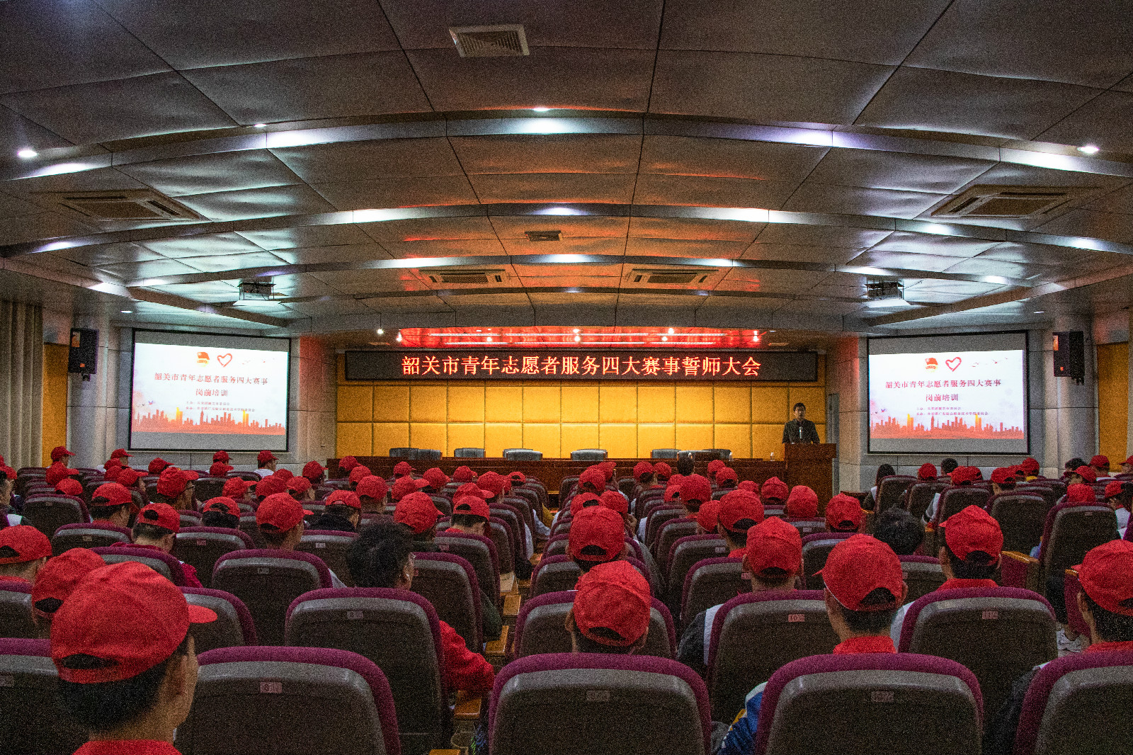 红色12.jpg 红色12.jpg